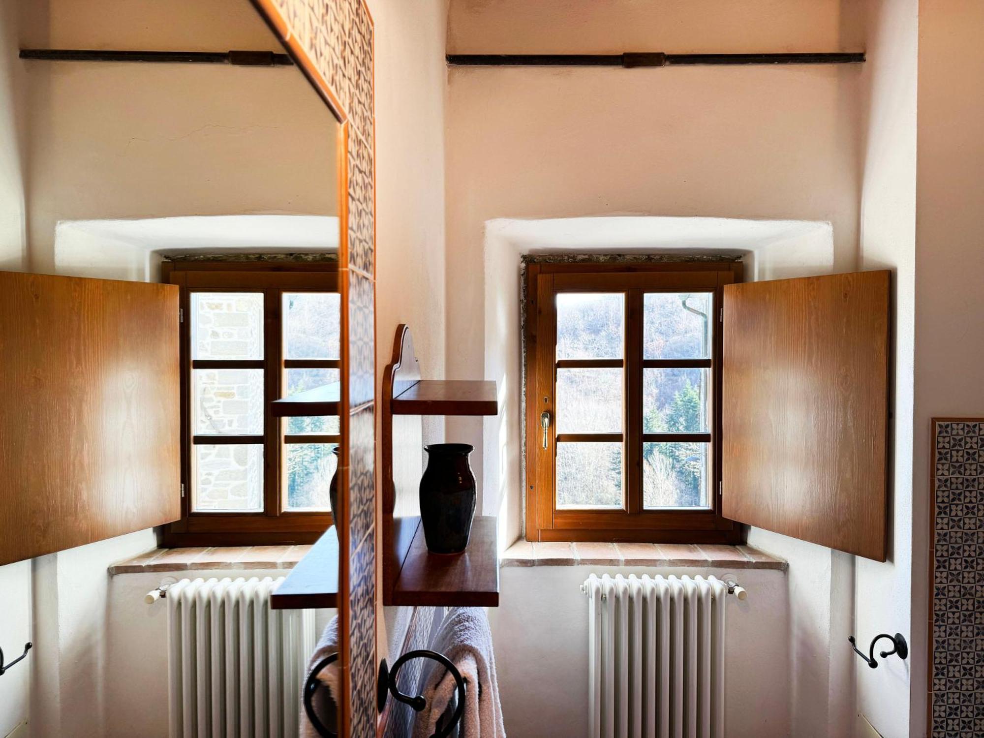 Bio Agriturismo Il Vigno Caprese Michelangelo Kültér fotó